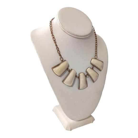 Y2K Chunky Enameled Necklace Statement Vanilla Bib Metal Collar Gold Tone 90s.  - Picture 13 of 16